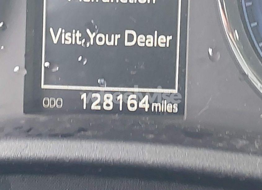 Photo 16 of 2017 Toyota Corolla SE (VIN 2T1BURHE9HC884104)