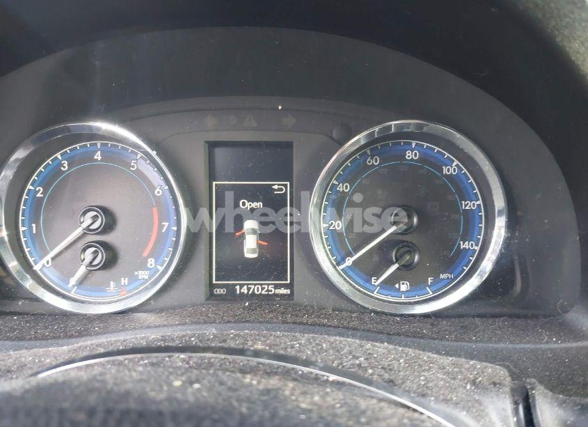 Photo 7 of 2017 Toyota Corolla SE (VIN 2T1BURHE9HC894941)