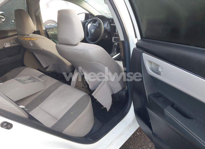 Photo 8 of 2017 Toyota Corolla LE (VIN 2T1BURHE9HC896012)