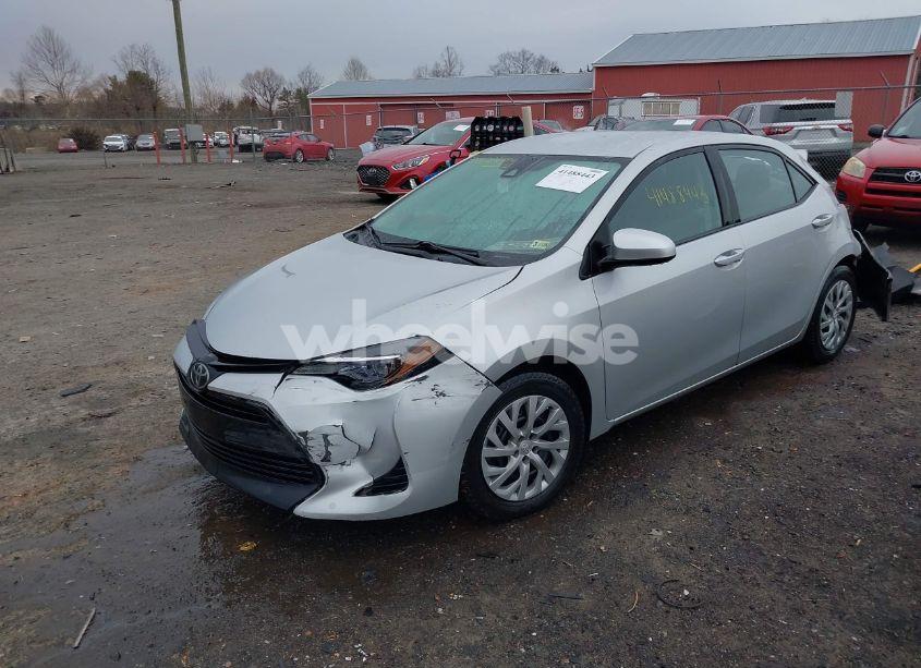 Photo 2 of 2017 Toyota Corolla LE (VIN 2T1BURHE9HC926593)