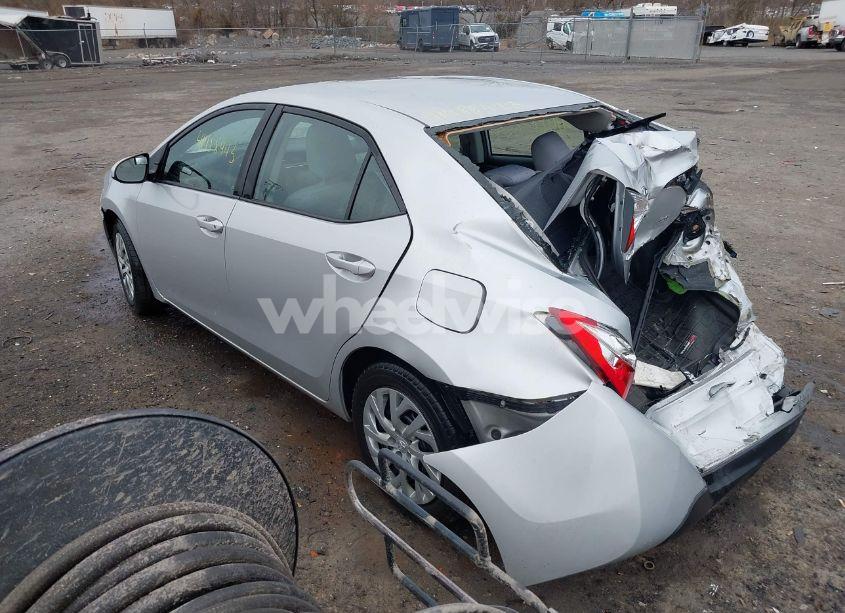 Photo 3 of 2017 Toyota Corolla LE (VIN 2T1BURHE9HC926593)