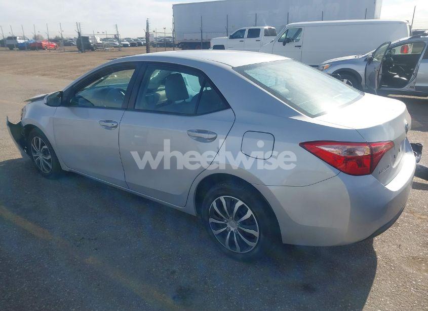 Photo 3 of 2017 Toyota Corolla LE (VIN 2T1BURHE9HC927436)