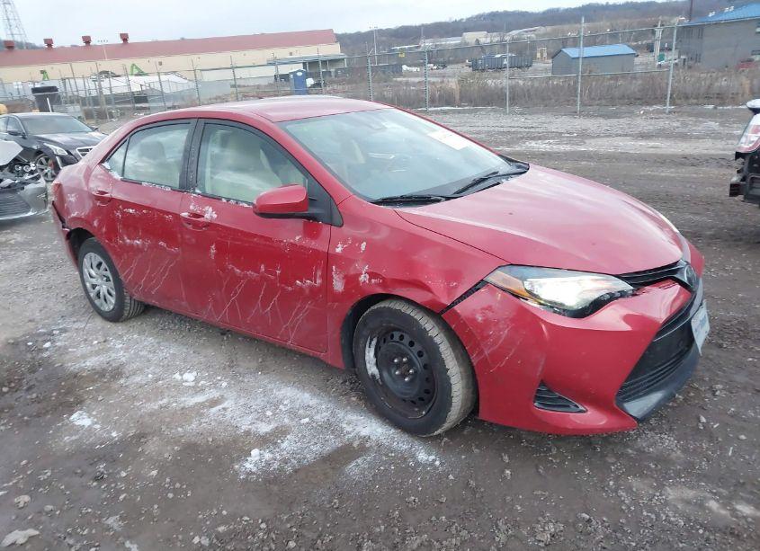 2017 Toyota Corolla LE (VIN 2T1BURHE9HC929915) main photo