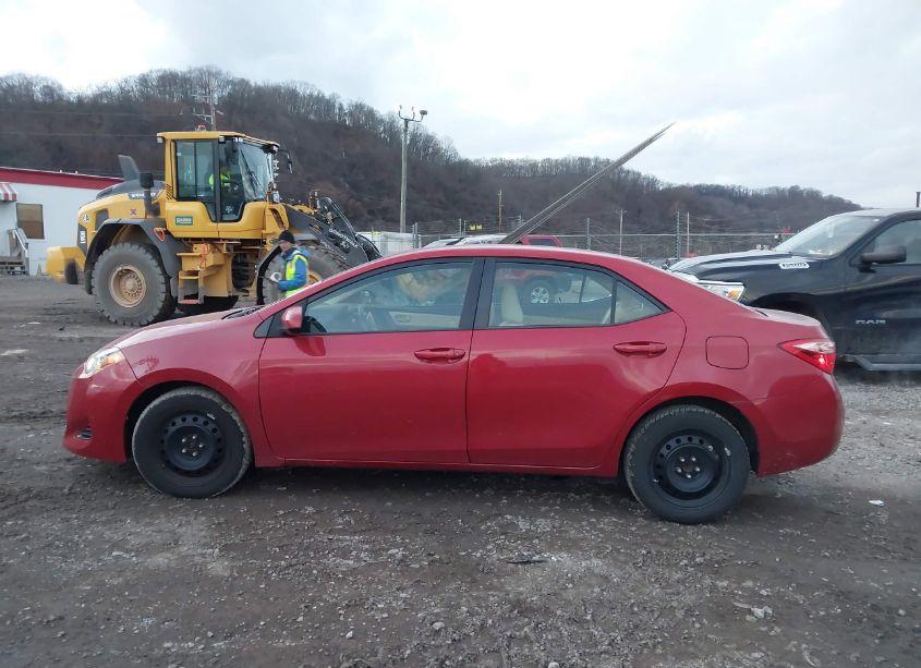 Photo 14 of 2017 Toyota Corolla LE (VIN 2T1BURHE9HC929915)