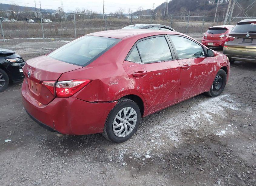 Photo 4 of 2017 Toyota Corolla LE (VIN 2T1BURHE9HC929915)