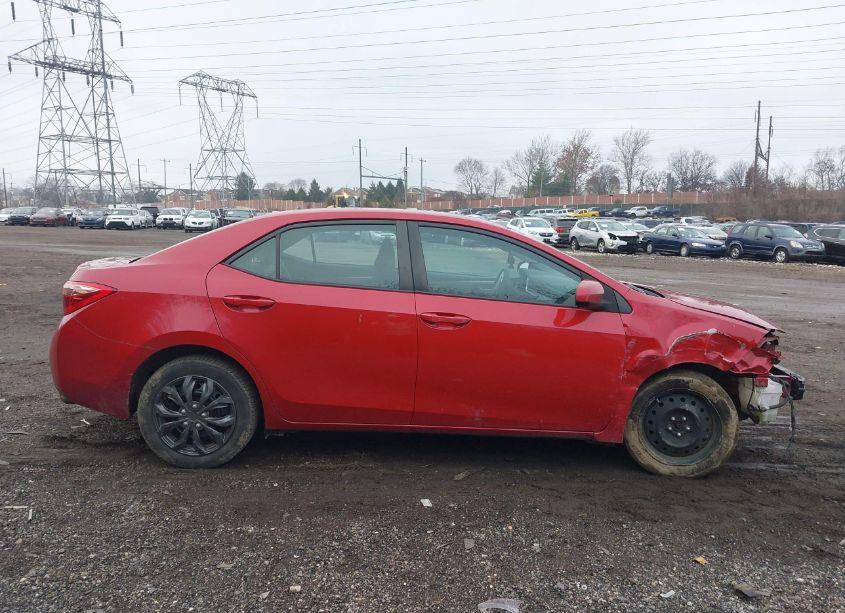 Photo 13 of 2017 Toyota Corolla LE (VIN 2T1BURHE9HC930448)