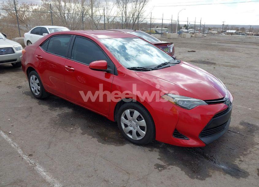 2017 Toyota Corolla LE (VIN 2T1BURHE9HC951817) main photo