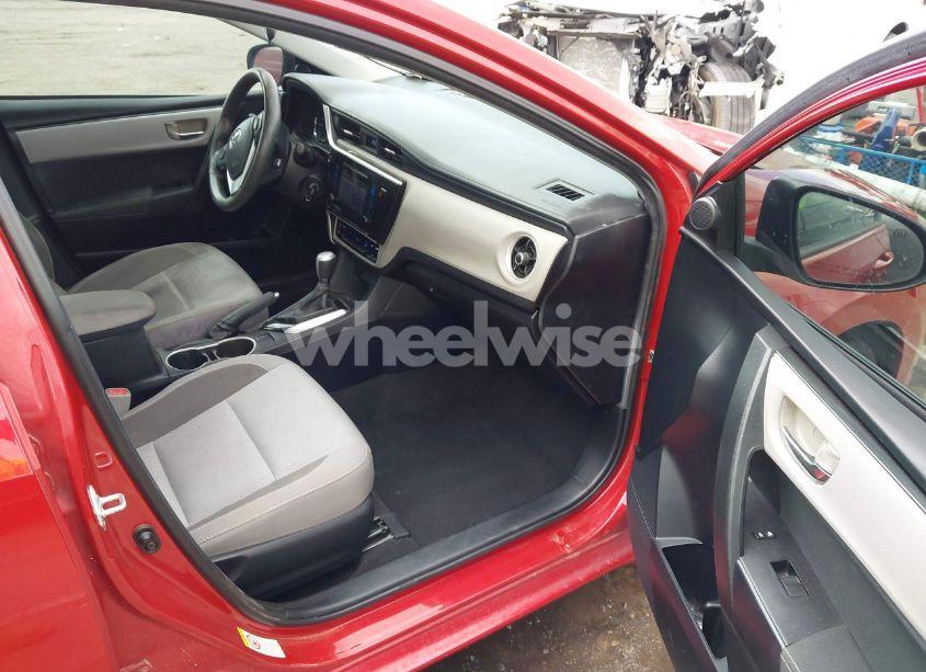 Photo 5 of 2017 Toyota Corolla LE (VIN 2T1BURHE9HC951817)