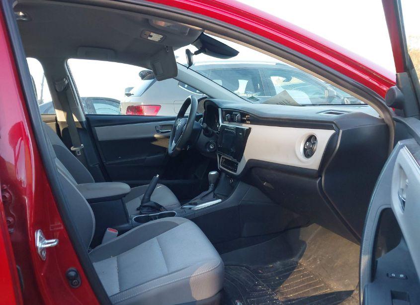 Photo 5 of 2017 Toyota Corolla LE (VIN 2T1BURHE9HC951994)