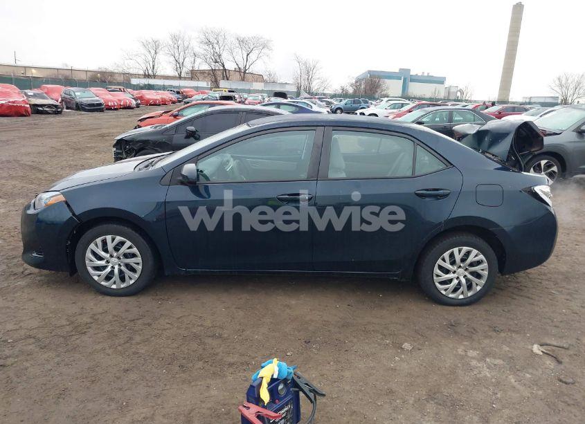 Photo 15 of 2017 Toyota Corolla LE (VIN 2T1BURHE9HC954121)