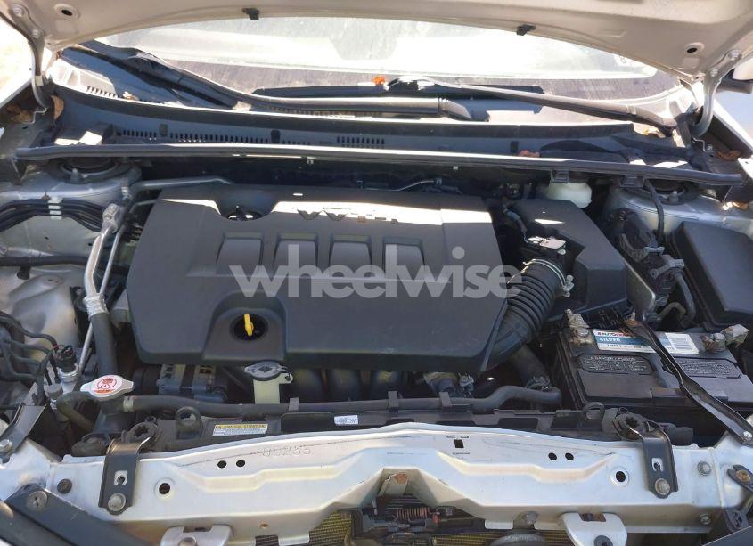 Photo 10 of 2017 Toyota Corolla SE (VIN 2T1BURHE9HC954586)