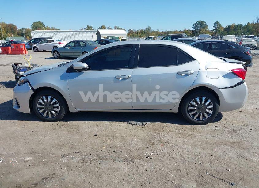 Photo 14 of 2017 Toyota Corolla SE (VIN 2T1BURHE9HC954586)
