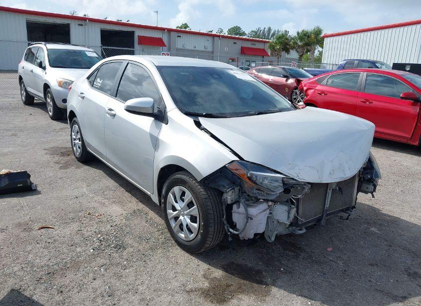 2017 Toyota Corolla L (VIN 2T1BURHE9HC959402) main photo