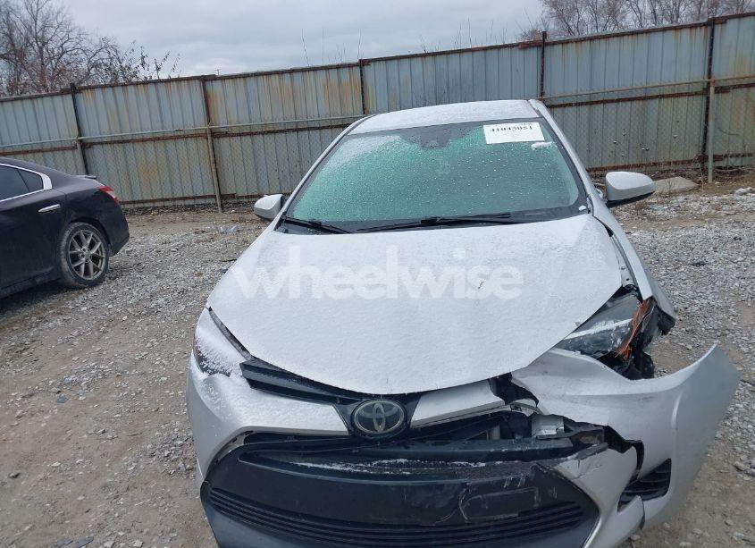 Photo 12 of 2017 Toyota Corolla LE (VIN 2T1BURHE9HC960176)