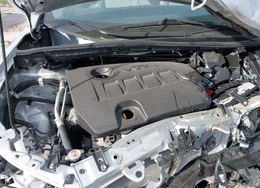 Photo 10 of 2018 Toyota Corolla LE (VIN 2T1BURHE9JC002306)