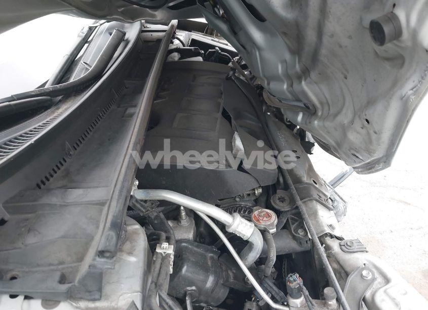 Photo 10 of 2018 Toyota Corolla SE (VIN 2T1BURHE9JC002645)