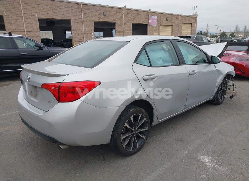 Photo 4 of 2018 Toyota Corolla SE (VIN 2T1BURHE9JC002645)