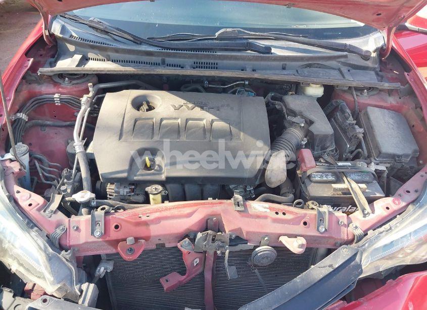 Photo 10 of 2018 Toyota Corolla LE (VIN 2T1BURHE9JC018442)