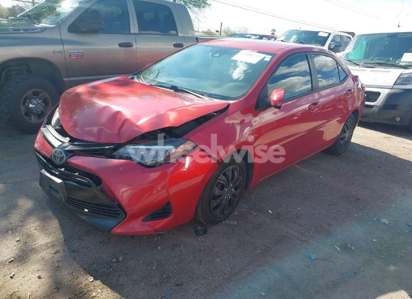 Photo 2 of 2018 Toyota Corolla LE (VIN 2T1BURHE9JC018442)
