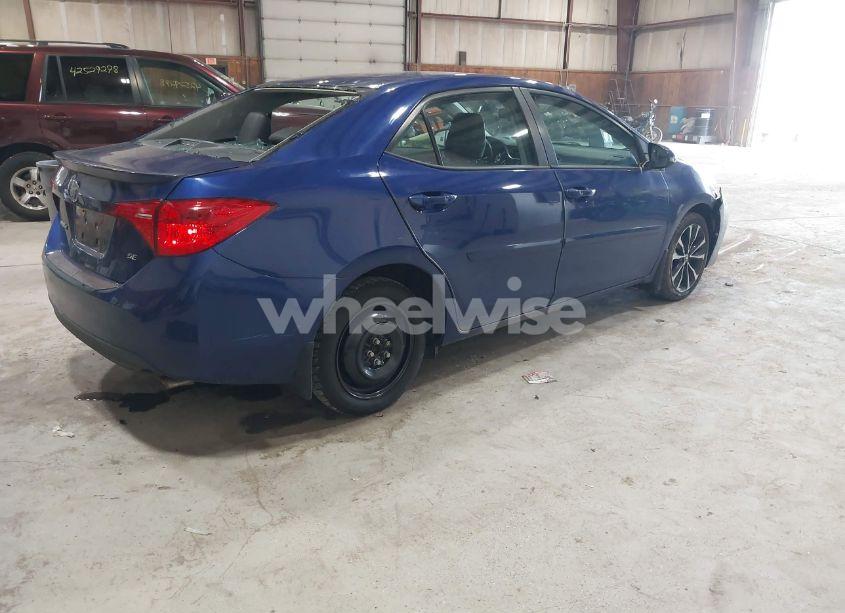 Photo 4 of 2018 Toyota Corolla SE (VIN 2T1BURHE9JC018666)
