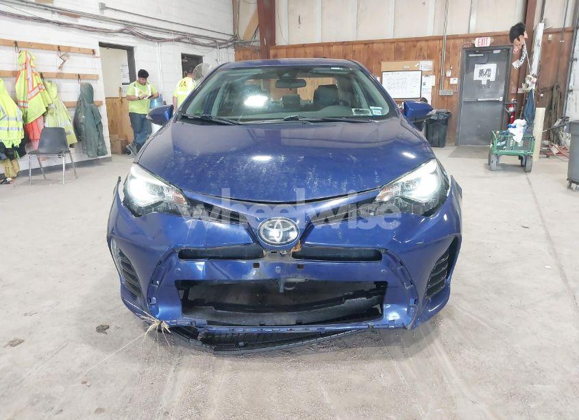 Photo 6 of 2018 Toyota Corolla SE (VIN 2T1BURHE9JC018666)