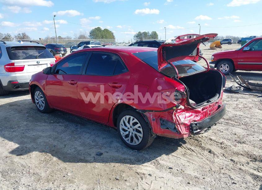 Photo 3 of 2018 Toyota Corolla LE (VIN 2T1BURHE9JC020238)