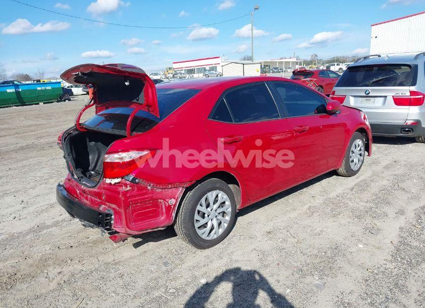 Photo 4 of 2018 Toyota Corolla LE (VIN 2T1BURHE9JC020238)