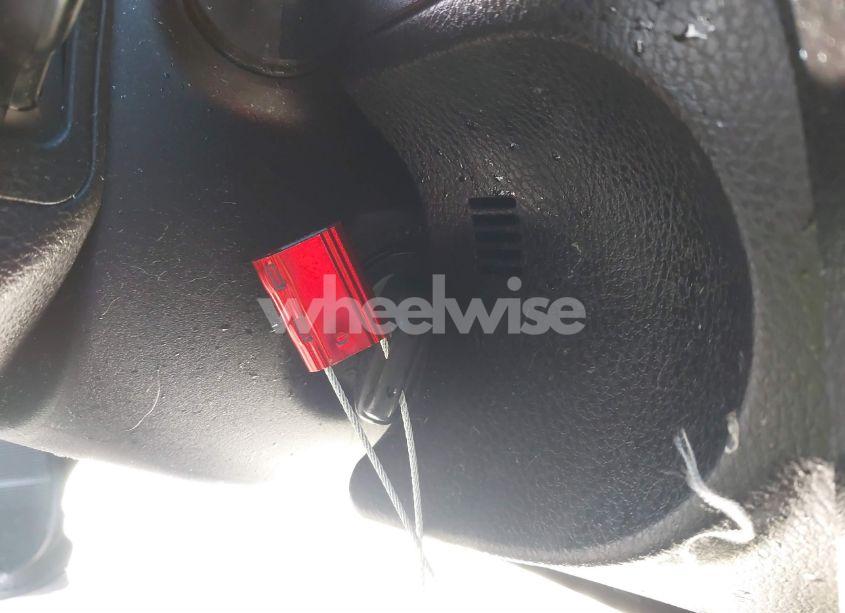 Photo 11 of 2018 Toyota Corolla LE (VIN 2T1BURHE9JC022863)