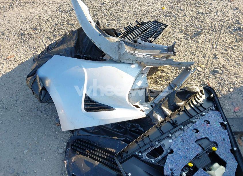 Photo 12 of 2018 Toyota Corolla LE (VIN 2T1BURHE9JC022863)