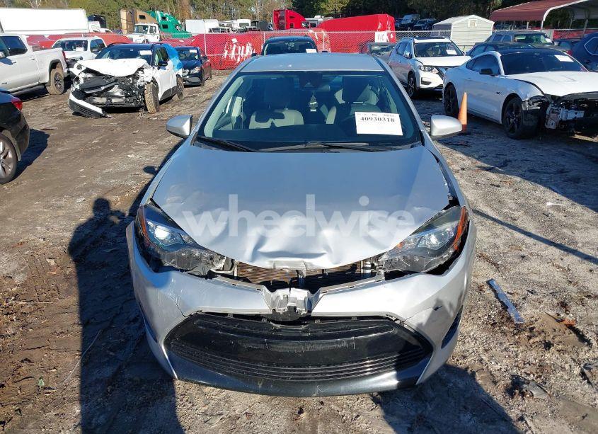 Photo 12 of 2018 Toyota Corolla LE (VIN 2T1BURHE9JC045365)