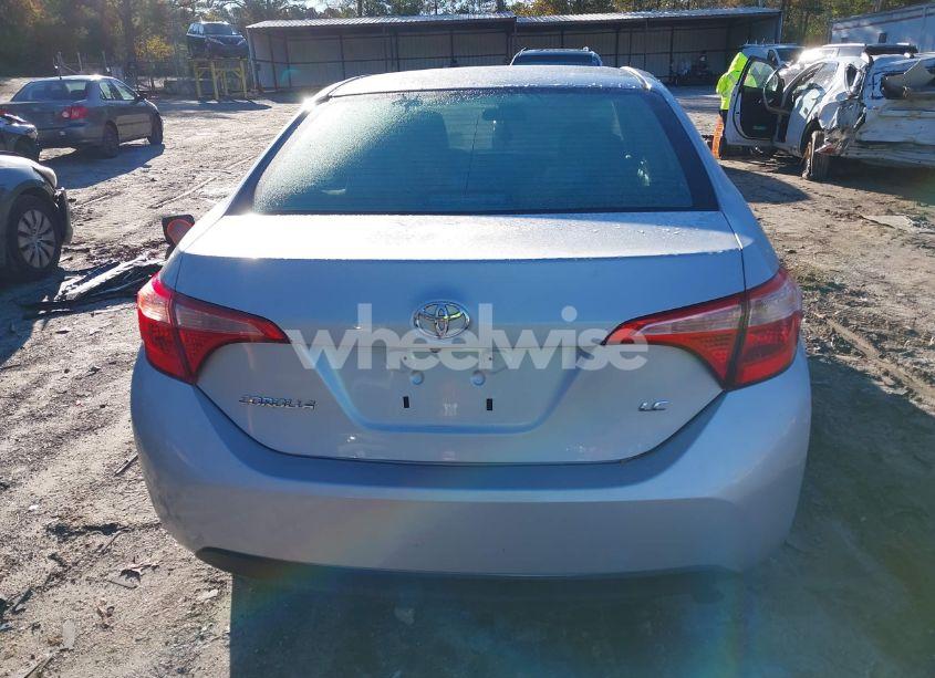 Photo 16 of 2018 Toyota Corolla LE (VIN 2T1BURHE9JC045365)