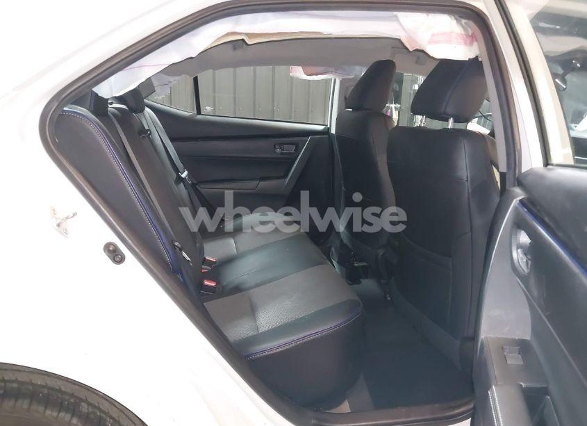 Photo 8 of 2018 Toyota Corolla SE (VIN 2T1BURHE9JC058312)