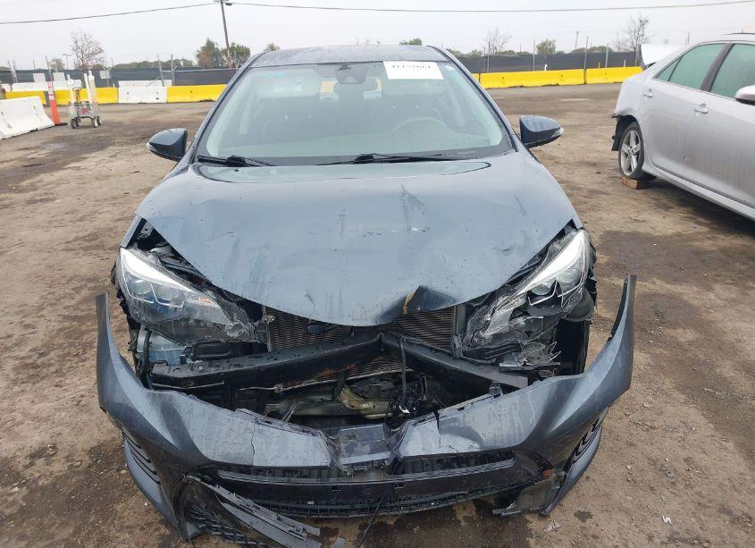 Photo 12 of 2018 Toyota Corolla SE (VIN 2T1BURHE9JC064174)