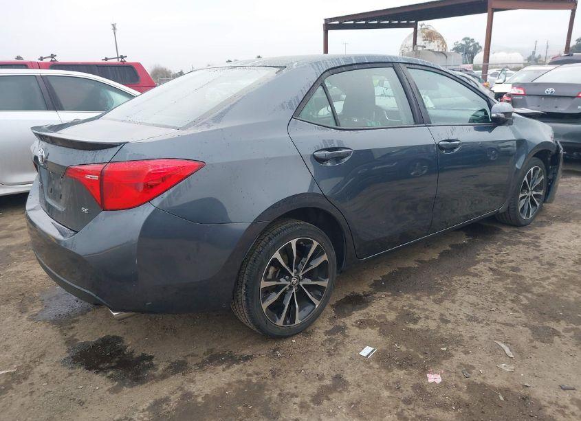Photo 4 of 2018 Toyota Corolla SE (VIN 2T1BURHE9JC064174)
