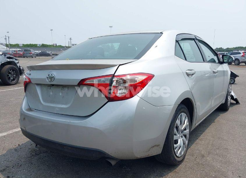 Photo 4 of 2018 Toyota Corolla LE (VIN 2T1BURHE9JC067155)