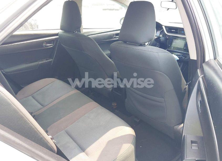 Photo 8 of 2018 Toyota Corolla LE (VIN 2T1BURHE9JC067155)