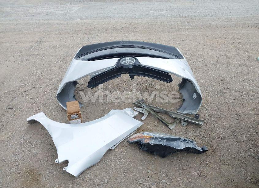 Photo 12 of 2018 Toyota Corolla LE (VIN 2T1BURHE9JC078723)