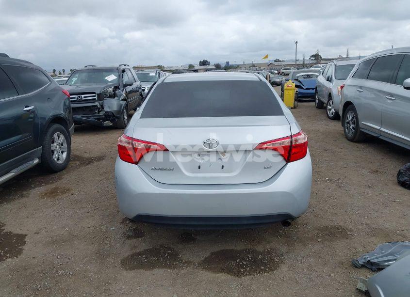 Photo 17 of 2018 Toyota Corolla LE (VIN 2T1BURHE9JC078723)