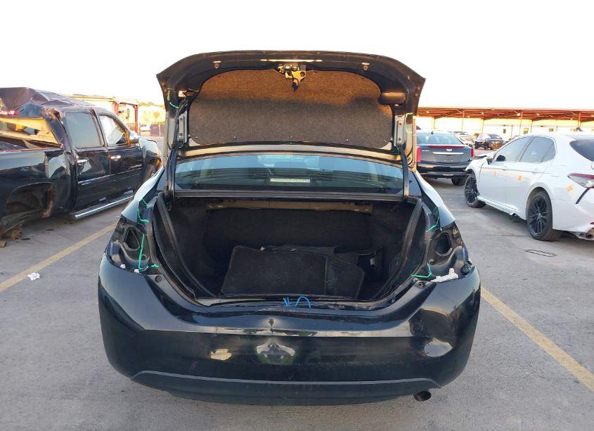 Photo 17 of 2018 Toyota Corolla LE (VIN 2T1BURHE9JC086076)