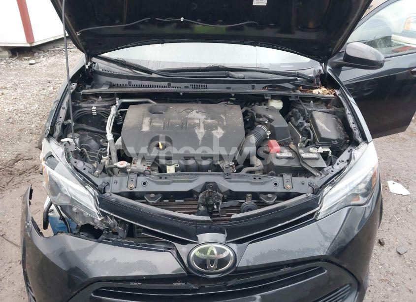 Photo 10 of 2018 Toyota Corolla LE (VIN 2T1BURHE9JC086109)