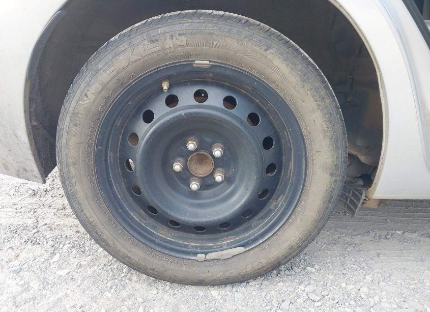 Photo 12 of 2018 Toyota Corolla LE (VIN 2T1BURHE9JC086725)