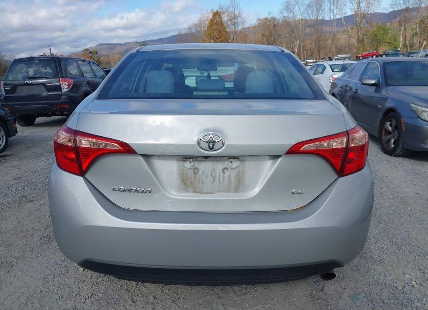 Photo 17 of 2018 Toyota Corolla LE (VIN 2T1BURHE9JC086725)