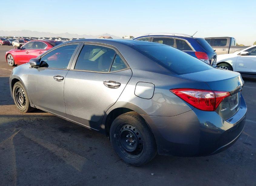 Photo 3 of 2018 Toyota Corolla LE (VIN 2T1BURHE9JC092945)