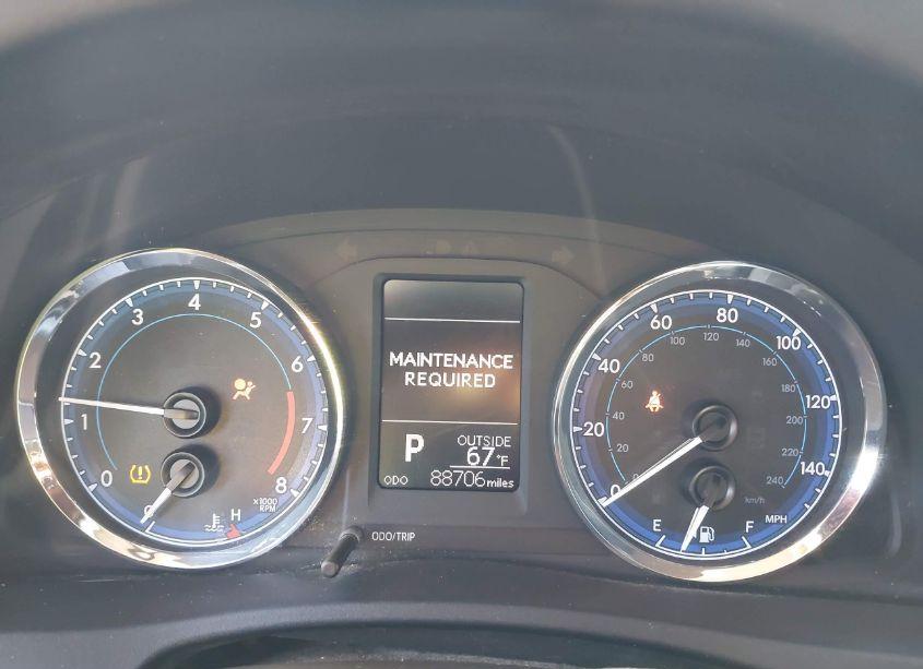 Photo 7 of 2018 Toyota Corolla LE (VIN 2T1BURHE9JC092945)