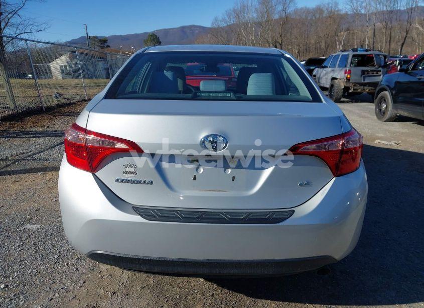 Photo 16 of 2018 Toyota Corolla LE (VIN 2T1BURHE9JC093979)