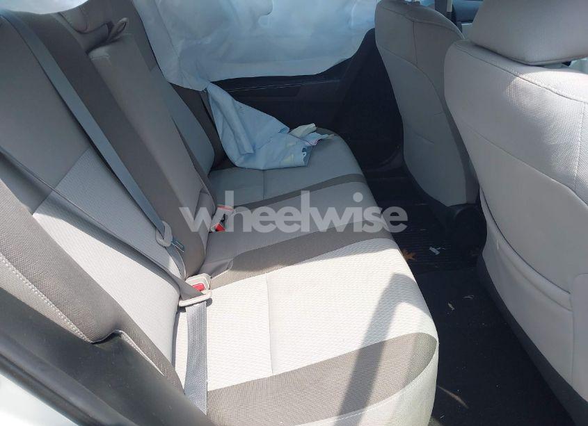 Photo 8 of 2018 Toyota Corolla LE (VIN 2T1BURHE9JC110134)