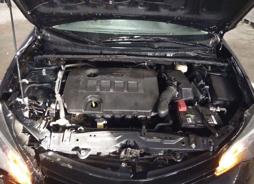 Photo 10 of 2018 Toyota Corolla LE (VIN 2T1BURHE9JC971099)