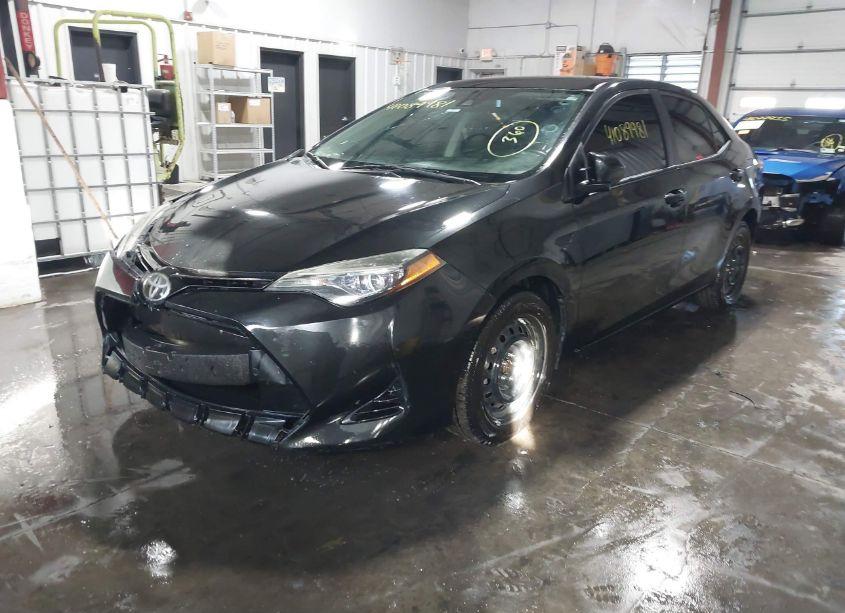 Photo 2 of 2018 Toyota Corolla LE (VIN 2T1BURHE9JC971099)