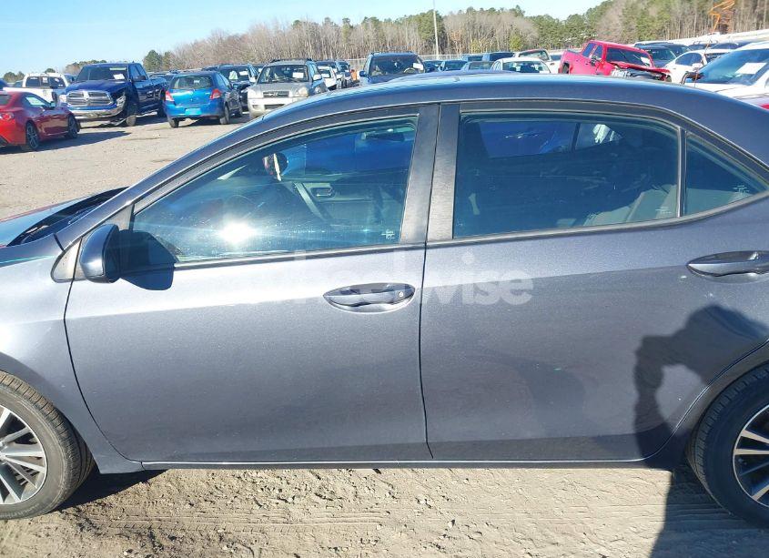 Photo 14 of 2018 Toyota Corolla L/LE/XLE/SE/XSE (VIN 2T1BURHE9JC981373)