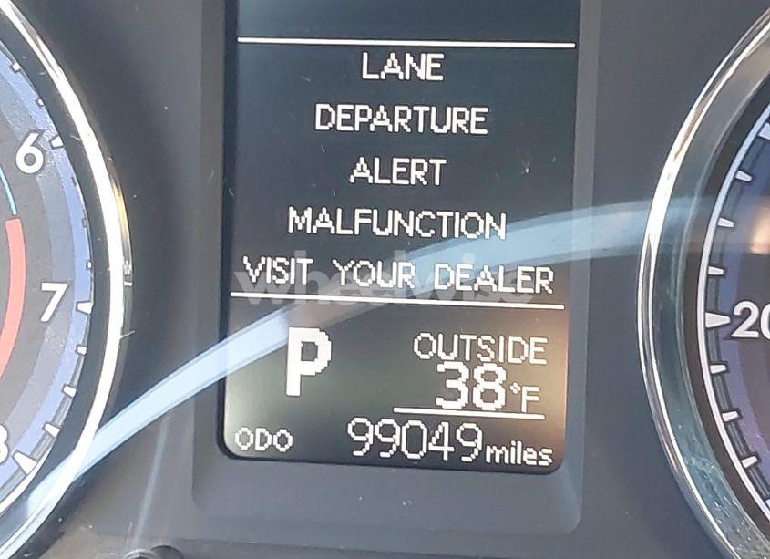 Photo 15 of 2018 Toyota Corolla L/LE/XLE/SE/XSE (VIN 2T1BURHE9JC981373)